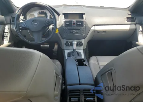 2008 Mercedes-Benz C 300 z USA, uszkodzony, nr VIN WDDGF54X78F156679